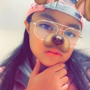 Meet your Posher, Victoria